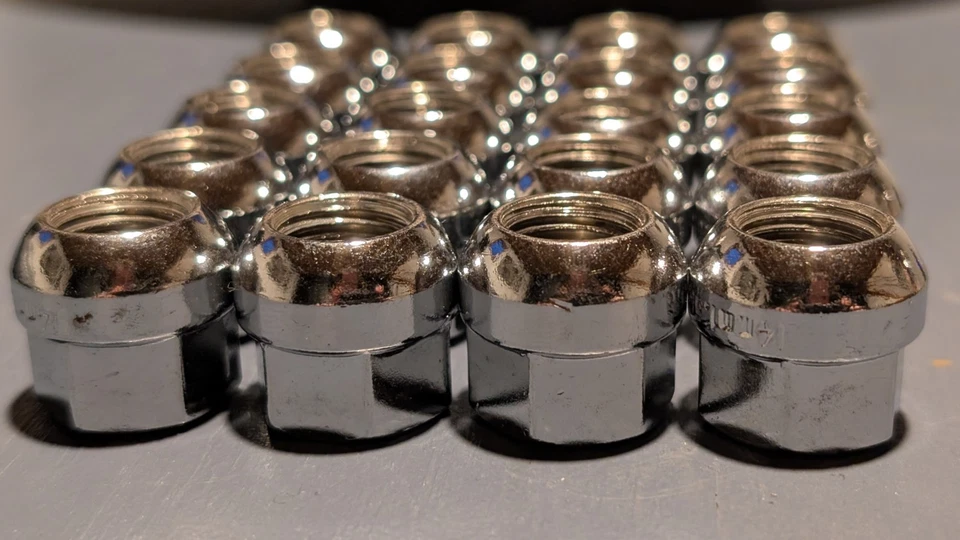 Tuercas de rueda VW Audi, (20) asiento de bola/radial R12 para ruedas originales, 14x1,5 mm Foto 2 de 4