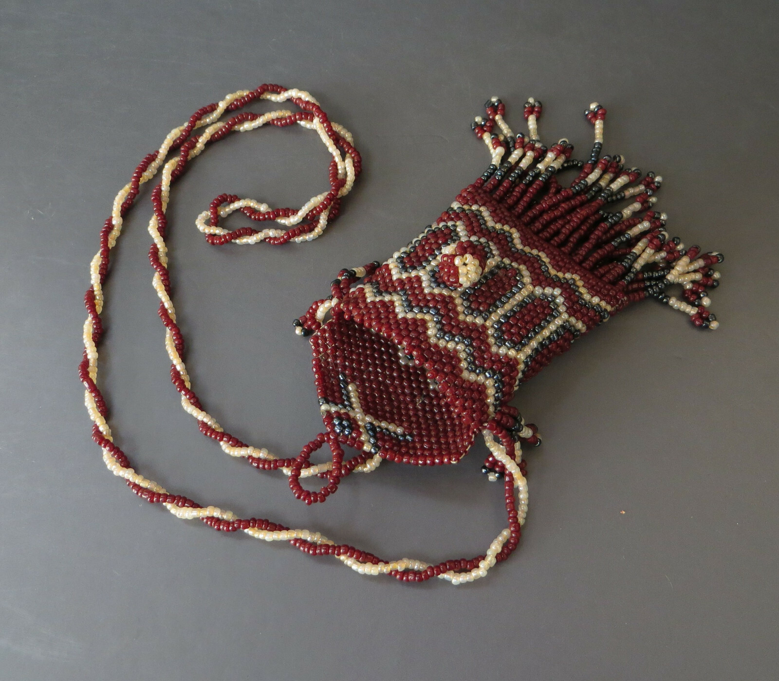 SMALL BEAD NECK POUCH NATIVE AMERICAN INDIAN BEADWORK MEDICINE BAG