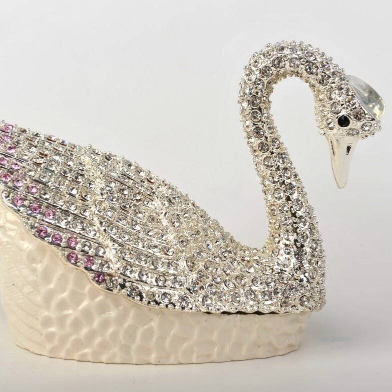 Cisne blanco plateado Keran Kopal (AGOTADO EN TODAS PARTES)
