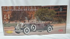 Sun Star 1932 Ford Lincoln KB Top Down 1:18 Die Cast Maroon Limited Edition