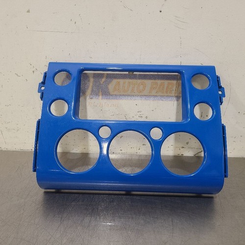 07 2007 TOYOTA FJ CRUISER BLUE DASH BEZEL SURROUNDING RADIO AND TEMP CONTROL
