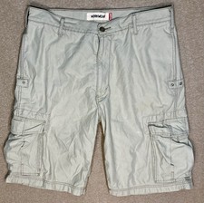 Vintage Levi s Cargo Shorts Mens 38 Khaki Workwear Fishing Camping DISTRESSED
