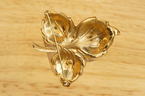 Vintage Signed Costume Jewelry Beau Jewels Hummingbird Leaf Enamel Brooch Pin - Picture 2 of 3