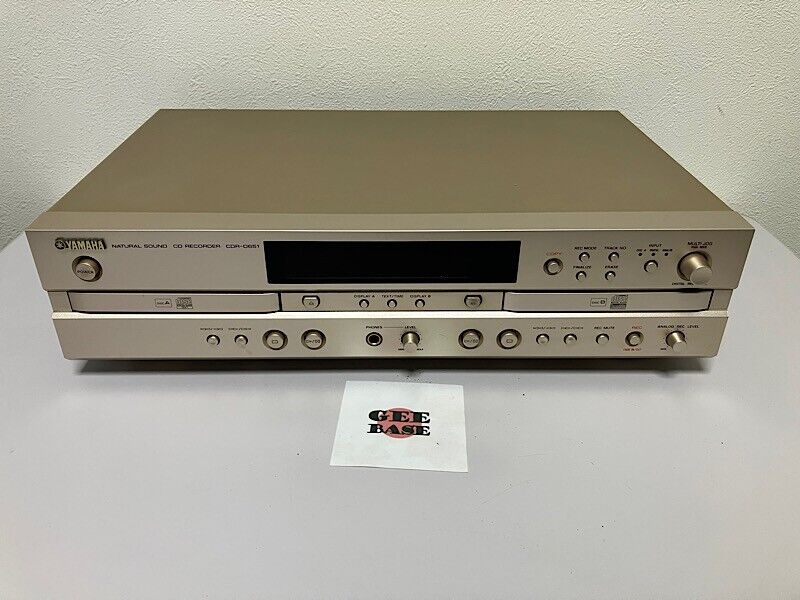 Yamaha CDR-D651 dual music CD Recorder Natrual Sound Yamaha CDR-D651 dual music CD Recorder Natrual Sound