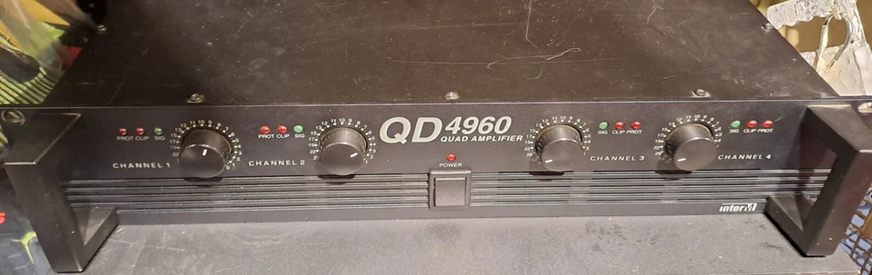 INTER-M QD-4960 4-Kanal Verstärker – 4x240W an 4 Ohm