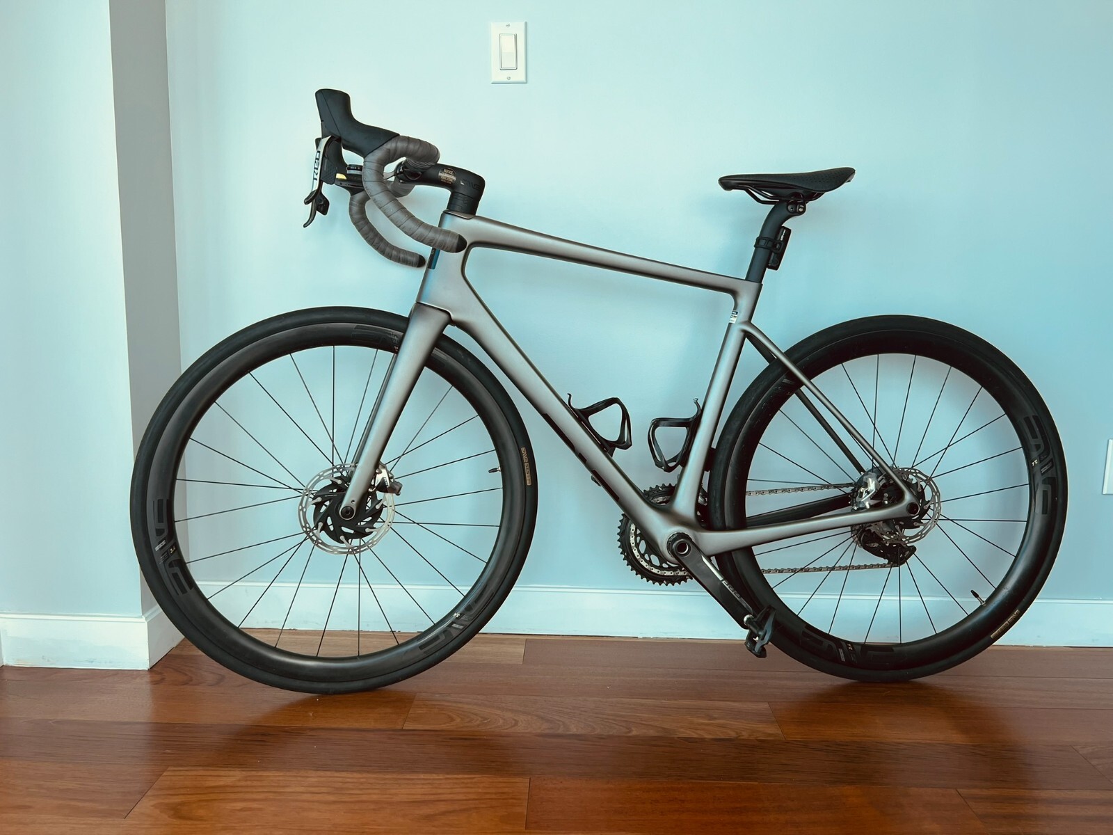 Enve Melee Bike with Ultegra PD-R8000 Pedals