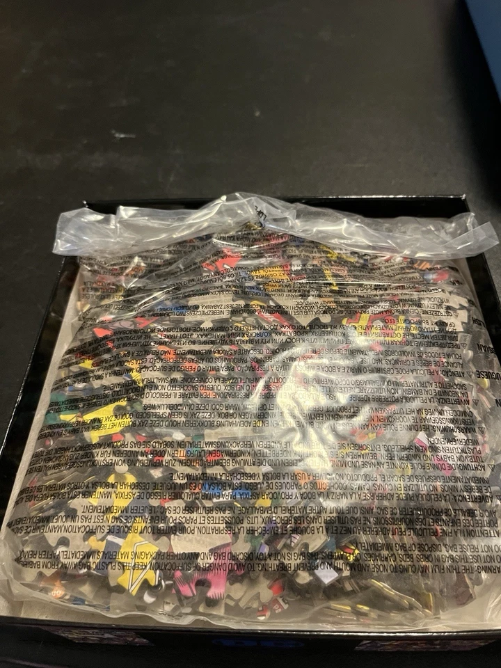 Rompecabezas de 1000 piezas DC Action Comics Batman sin póster Spin Master NUEVO Foto 2 de 4