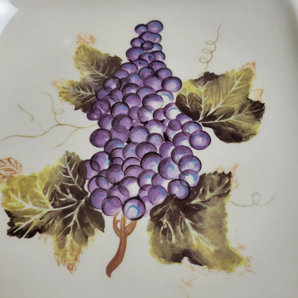Tabletops Unlimited Cabernet Grapes Melamine 8.5" Square Salad Plates Set of 2 - Image 4 of 4