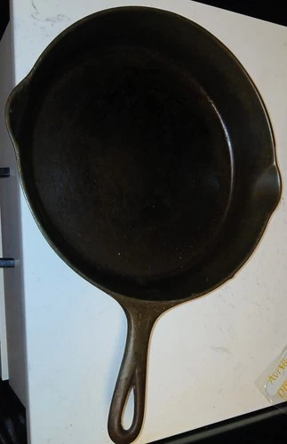 Vtg Griswold Cast Iron Skillet 704S No.8 Frying Pan 10.5" Sm Block Clean No Rust