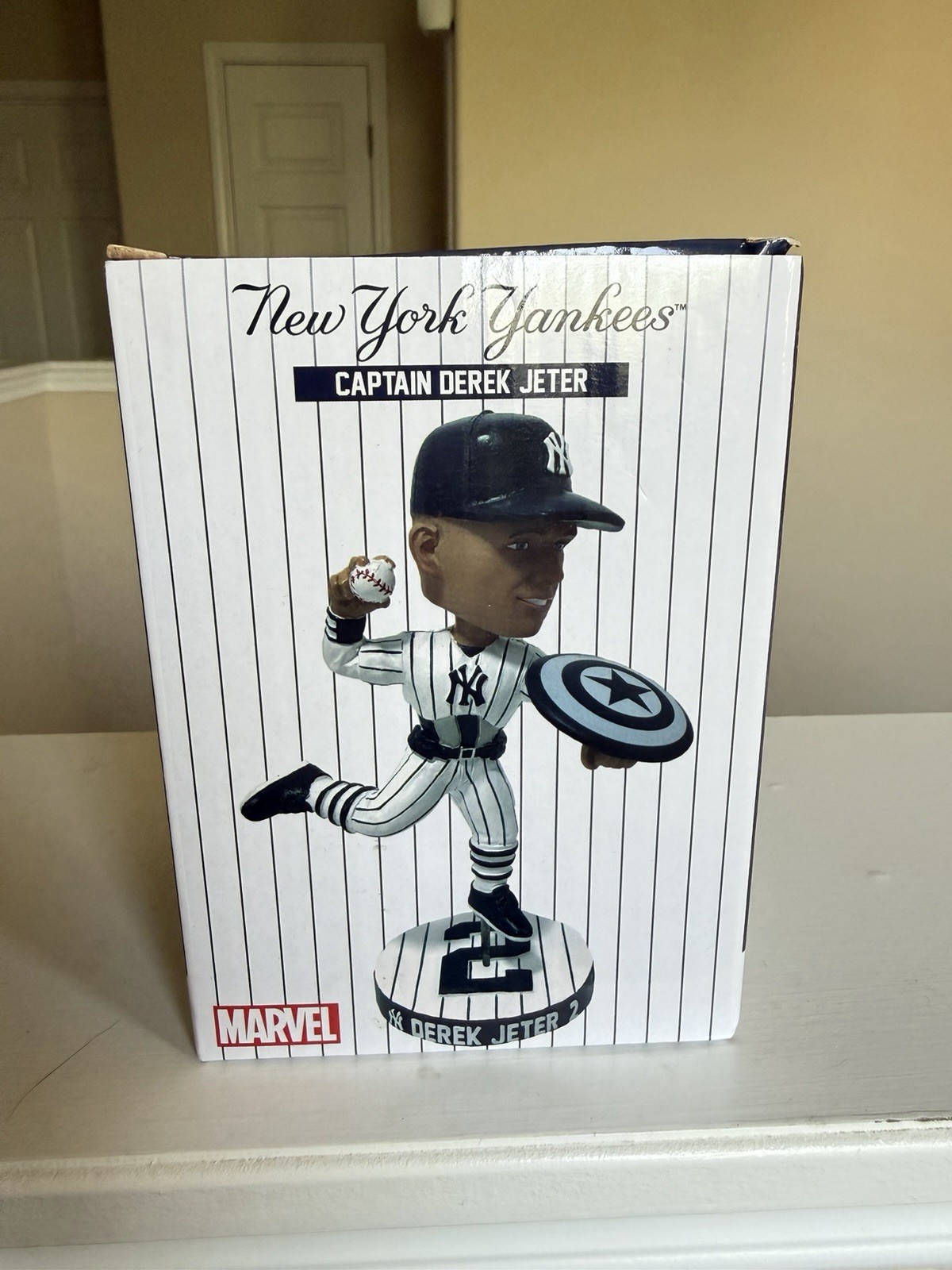 Derek Jeter New York Yankees Marvel Captain America Bobblehead 2023 Delta
