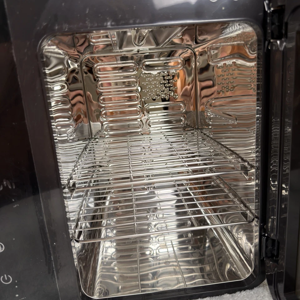 Tommee Tippee UV 3 en 1 Esterilizador y Secador para Biberones y Accesorios Foto 4 de 4