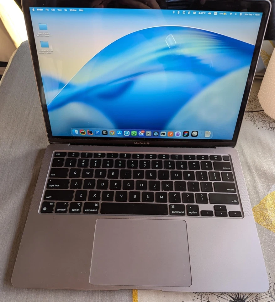Apple MacBook Air 13" M1 · 16GB · 256GB, foto 1 di 4