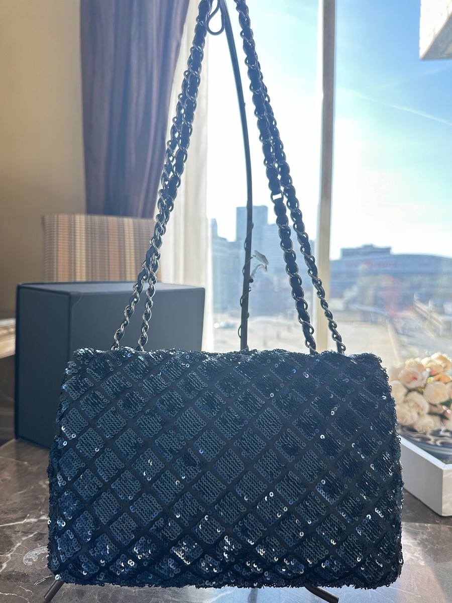 CHANEL 水色 Mint Chanel Large Single Flap Navy Blue Quilted Design W