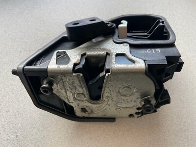 2002-2005 BMW 745i 750i E65 ~ LEFT FRONT DOOR LOCK ACTUATOR ~ 51217202143