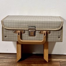 Service MFG. CO. 12 Cassette Tape Carry Case Rare Plaid Pattern Made in USA