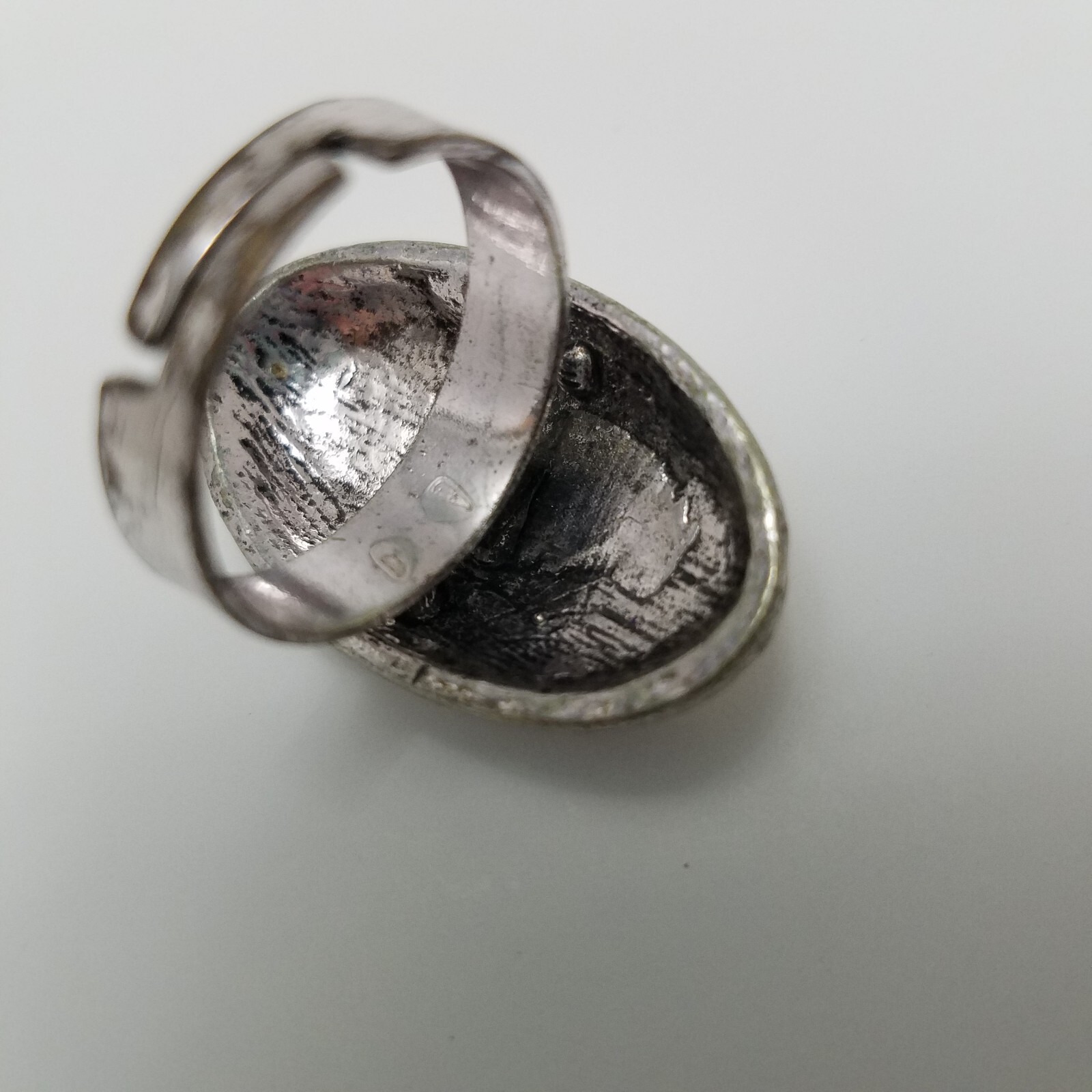 Vtg Silver Tone White Enamel Statement Ring Clear… - image 5