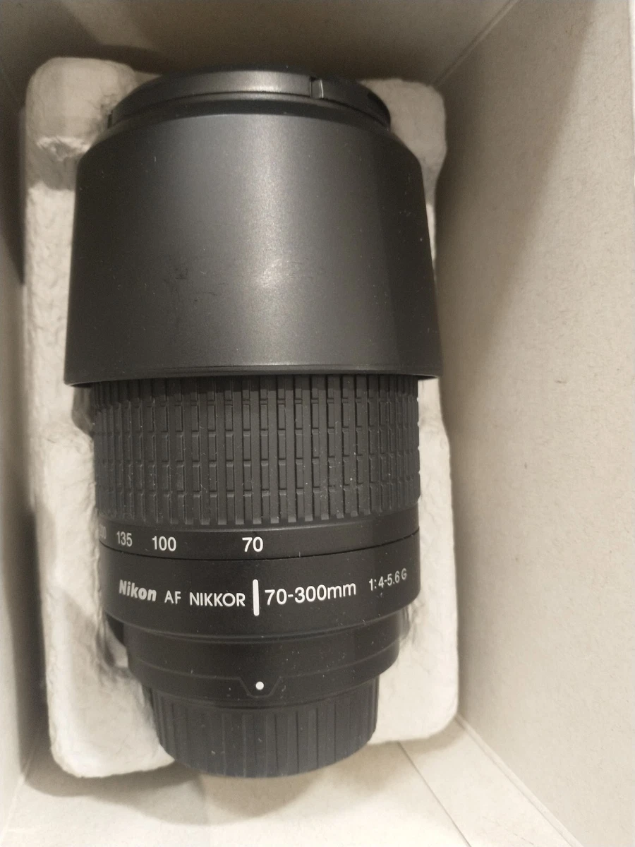 Nikon AF Zoom Nikkor 70-300mm f/4-5.6G Lens Excellent Condition w