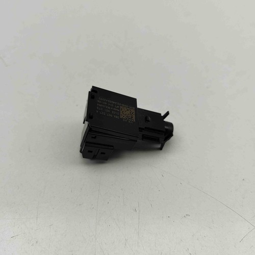 AUDI Q4 SUV F4B Innentemperatursensor 5WA907527A 2024 32043066