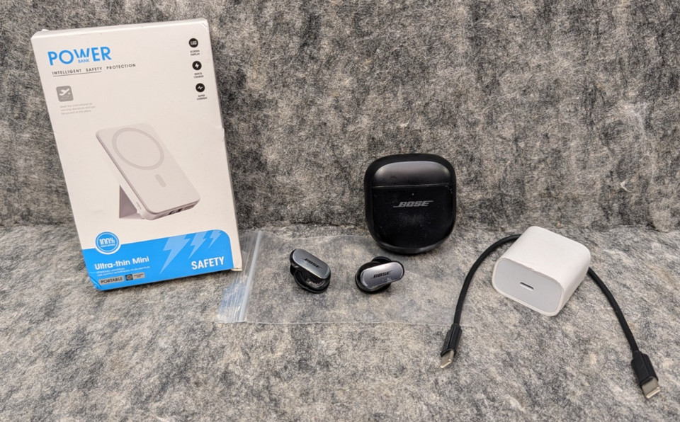 Bose QuietComfort Auricolari In-Ear Ultra Wireless Cancellazione del Rumore Pietra di Luna Nero