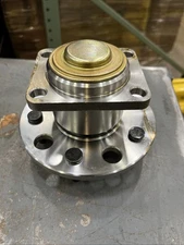 Lot of Demco Hub and 5 lug nuts 04369 Tow Dolly 5 on 4.5 115 mm U-Haul Penske