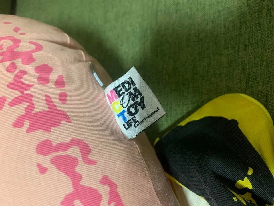 ANDY WARHOL ABC Msiza pink banana Cushion 90cm Andy Warhol interior Medicom toy - Image 3 of 4