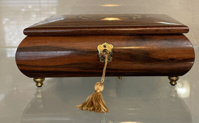 Gueissaz Jaccard Wood Inlay Music Box Switzerland Edelweiss