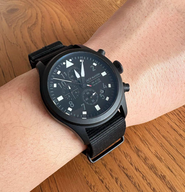 JACK MASON 日本限定モデル JM-A102-405 JACK MASON Japan Limited Edition JM-A102-405 Quartz 42mm Date 100M