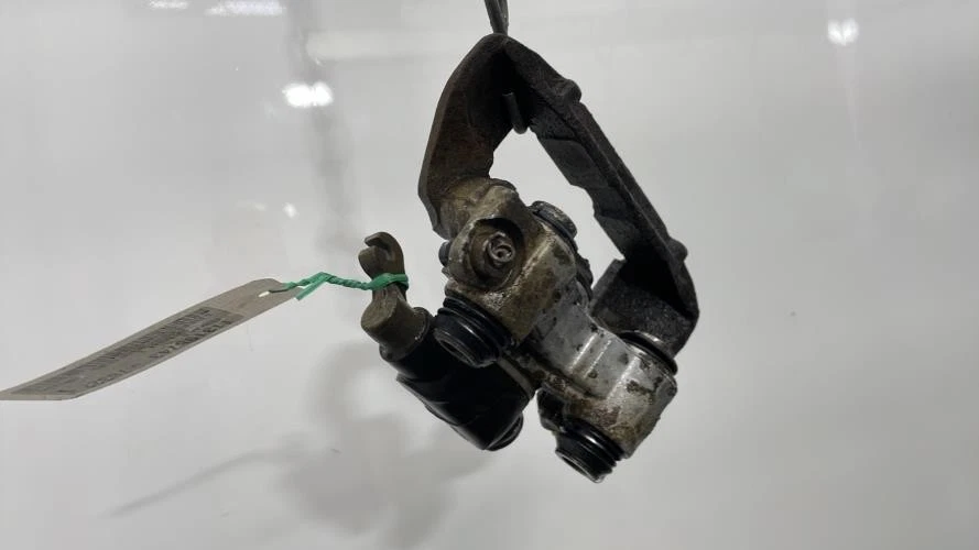 Etrier arriere droit (freinage) PEUGEOT 306 BREAK 441066 - Photo 4/4