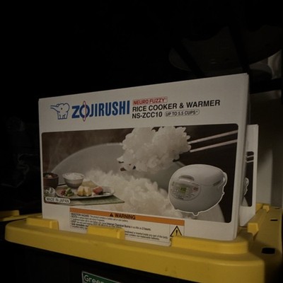 Zojirushi NS-ZCC10 Neuro Fuzzy Rice Cooker & Warmer 5.5 Cups White