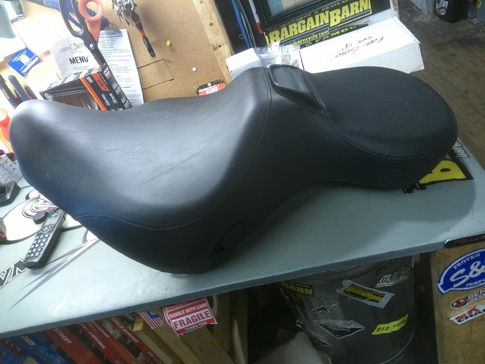Harley-Davidson Bad Boy 1995 84-99 FXSTSB asiento original 1 pieza 2 arriba Foto 4 de 4
