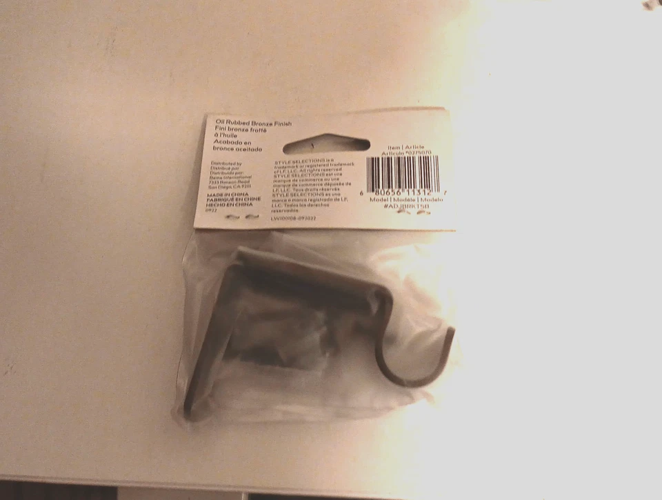 (2) Soportes de barra de cortina Style Selections acabado bronce frotado con aceite 0275070 Foto 3 de 4