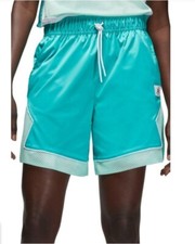 NEW Jordan Essentials Womens Diamond Medium Green Basketball Shorts Size Small