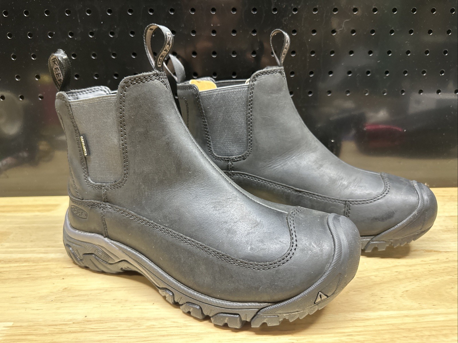 Stivali da neve impermeabili NUOVI KEEN da uomo taglia 8 5 M Anchorage III (3) neri 1017789