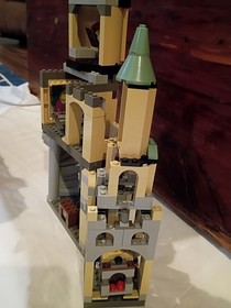 Lego Harry Potter 4709 Hogwarts Castle w/ Minifigs & Instructions No Box