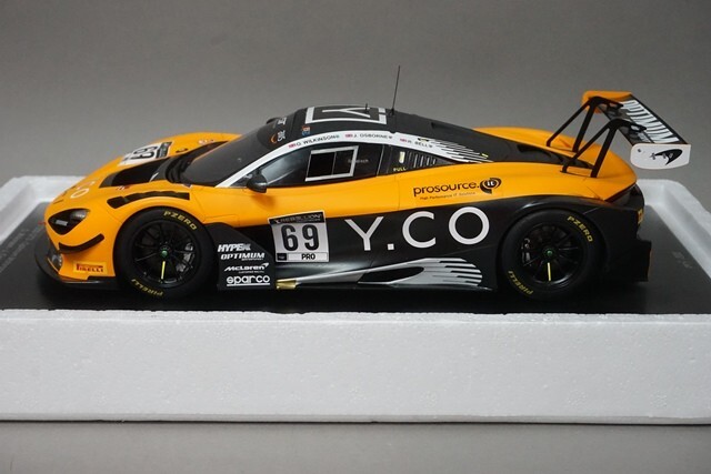 マクラーレン 720s スパイダー 1/18 イエロー マクラーレン 720s スパイダー 1/18 イエロー Mclaren 720S