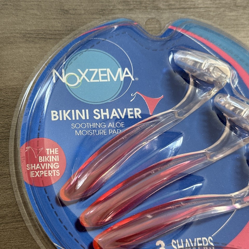 Noxzema Bikini Shave & Trim Shavers 3 Pk RazorsSoothing Aloe NEW