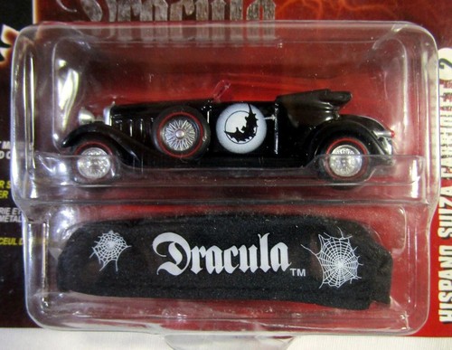 JOHNNY LIGHTNING Universal Studios DRACULA Hispano Suiza Cabriolet 2 Diecast - Picture 2 of 3