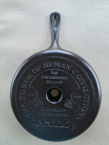 CAST IRON #8 divided corn bread 9” across - Vintage Lodge REMC