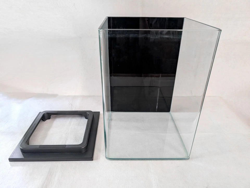 *GREAT* Marineland Portrait Glass LED Aquarium Kit, Nano Fish Tank 6 Gallons - Image 3 of 4