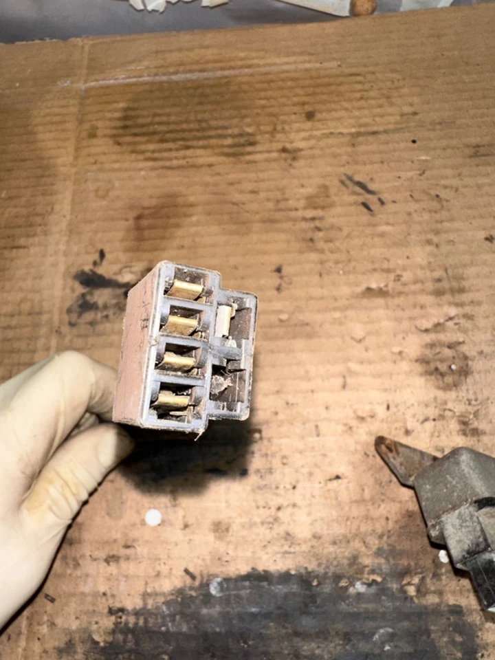 1973 Pontiac Firebird Formula Trans Am Under Hood AC Harness Foto 4 de 4