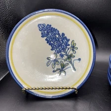 Vintage Louisville Stoneware Blue Bonnet Bread Plates 6 3/4”