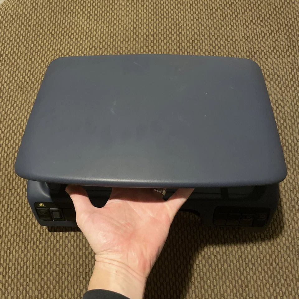 1992-1994 MITSUBISHI EXPO LRV SPEEDOMETER BEZEL DASH TRIM COVER BLUE OEM - Image 4 of 4