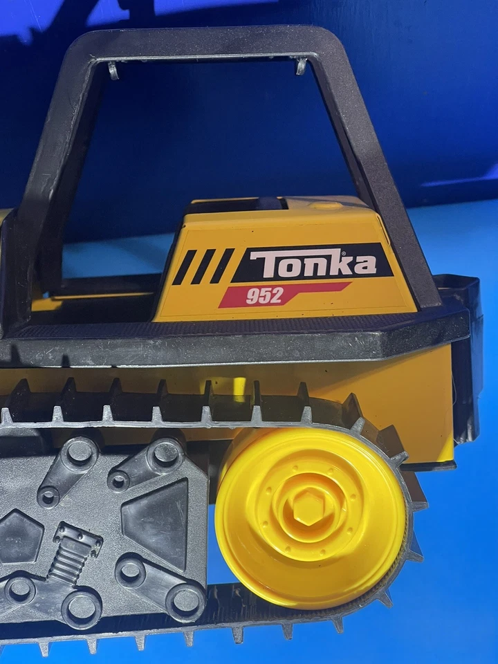 Tonka 952 Steel Classics Bulldozer Metal N Plastic Built Toy Truck  M7461 MINT - Image 2 of 4