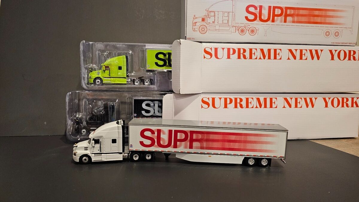 supreme First Gear Truck ホワイト Supreme x DCP FIRST GEAR Mack Tractor Trailer Bundle (White
