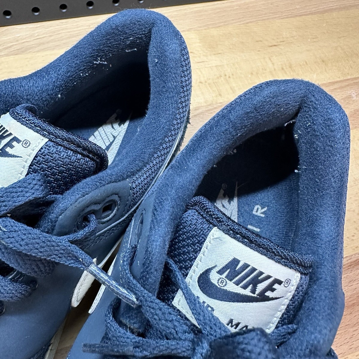 Nike Air Max 1 Armory Navy Blue White Running Shoes AH8145  display picture 3