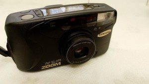 Samsung AF Slim Zoom 35mm film camera c/w carry strap and case