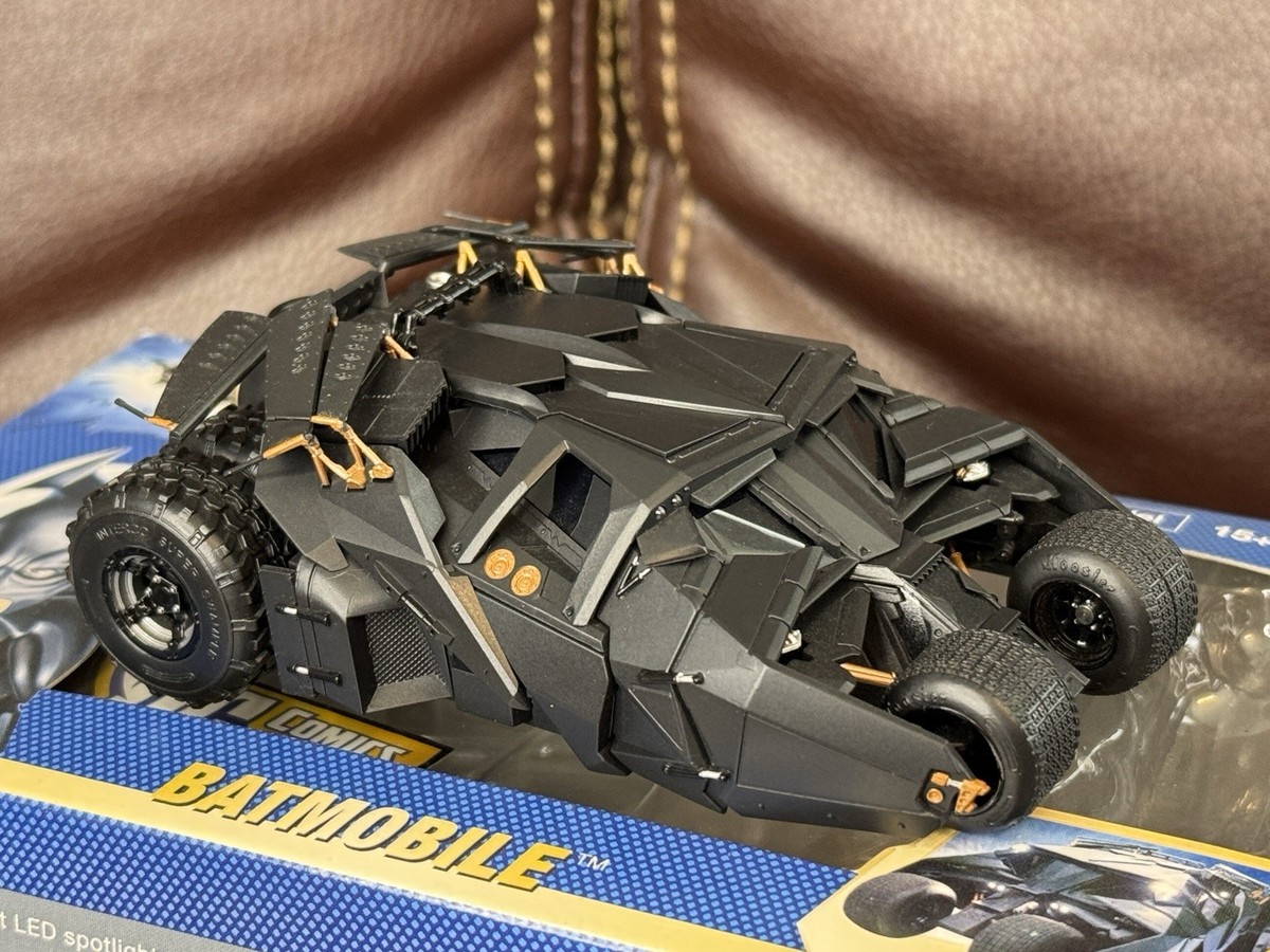 『ダークナイト』バットモービル 1/43スケール　MAIZE社製 ダークナイト』バットモービル 1/43スケール MAIZE社製 - メルカリ