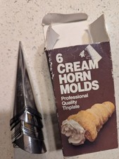 12 cream horn moulds