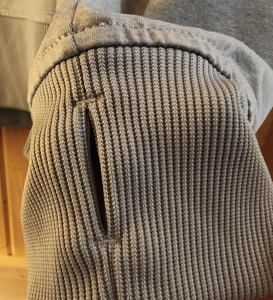 Sudadera FootJoy cuello embudo para mujer 2XL material de rendimiento gris espacial nueva sin etiquetas  Foto 3 de 4