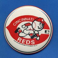 CINCINNATI REDS Large Round Baseball Pin